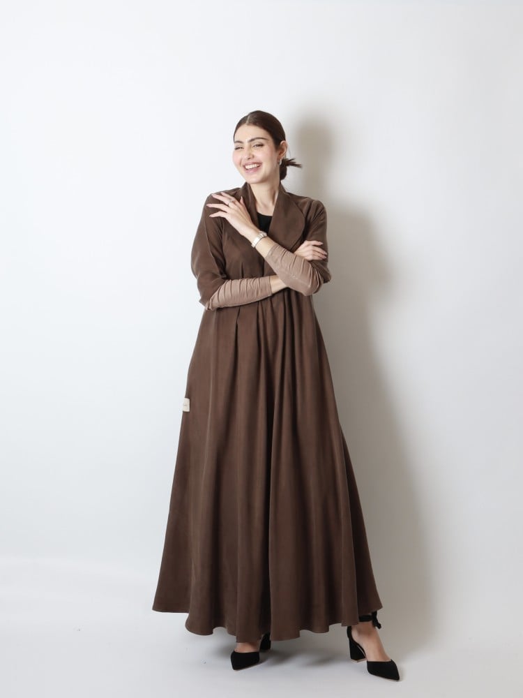 NO.83 BROWN SILK X STRETCH