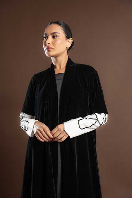 NO.106 Black x White